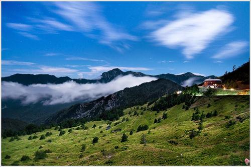 合欢山合欢山,又名合欢主峰,是台湾百岳之一,位.