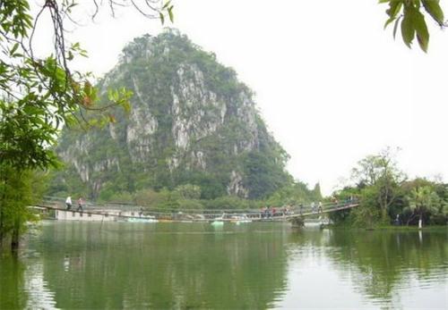 仙掌岩