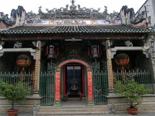 观音庙观音庙是一座中国风格的佛教寺庙,位于越南.